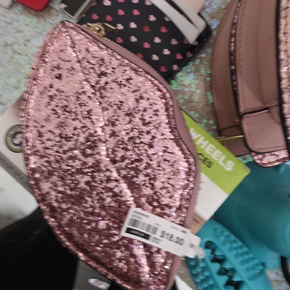 Pink Glitter Leaf-Shaped Clutch
